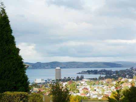 Davey Place Holiday Townhouses - Accommodation Cairns 1