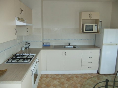 Newcastle Serviced Apartments - Accommodation Cairns 3