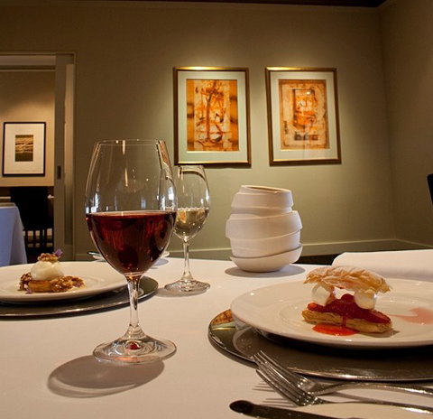 The Louise - Accommodation Cairns 2