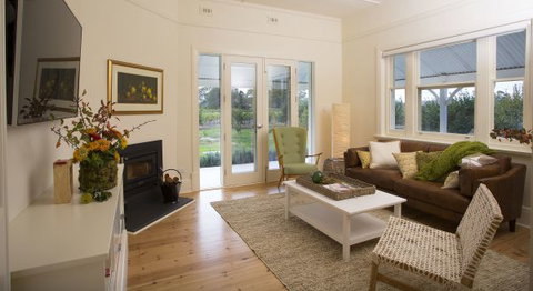 Orchard House - Accommodation Cairns 2