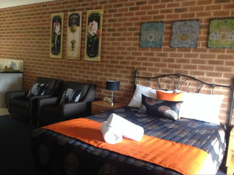 Top Of The Town Motor Inn Yackandandah - Accommodation Cairns 2