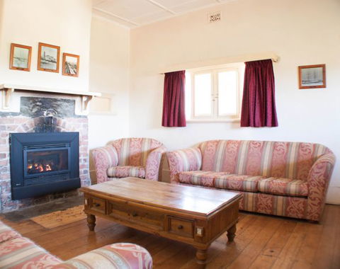 Engineers Lodge - Accommodation Cairns 1