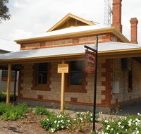 Clydesdale Cottage Bed  Breakfast - Accommodation Cairns