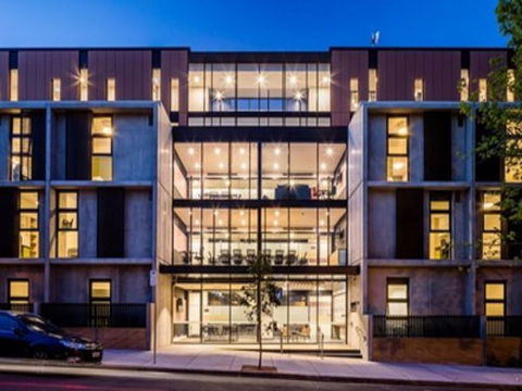 Abercombie Student Accommodation (Summer) - Accommodation Cairns 1