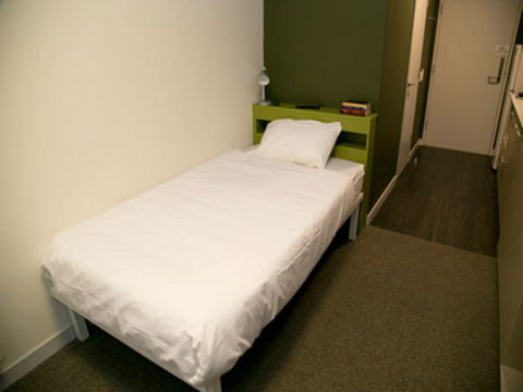 Abercombie Student Accommodation (Summer) - Accommodation Cairns 5