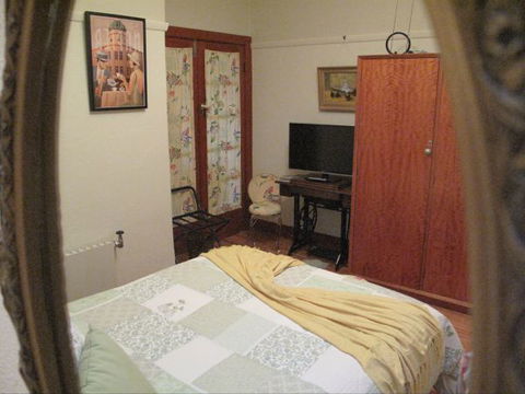 B&B Wodonga - Art Deco Accommodation - Accommodation Cairns 4