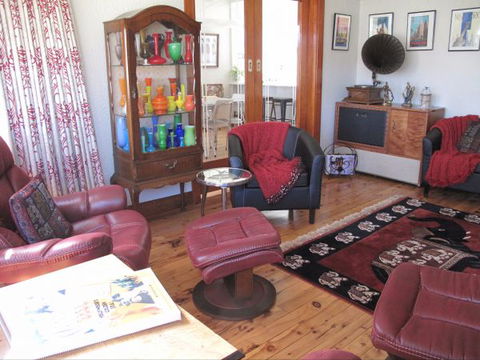 B&B Wodonga - Art Deco Accommodation - Accommodation Cairns 6