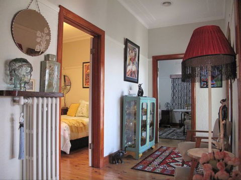 B&B Wodonga - Art Deco Accommodation - Accommodation Cairns 7