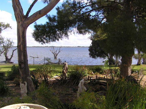 Barmera North Lake Caravan Park - Accommodation Cairns 2