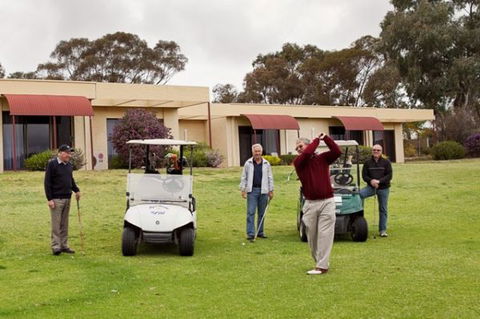 Barmera Country Club Motor Inn - Accommodation Cairns 2