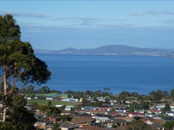 Queens Domain TAS Accommodation Cairns