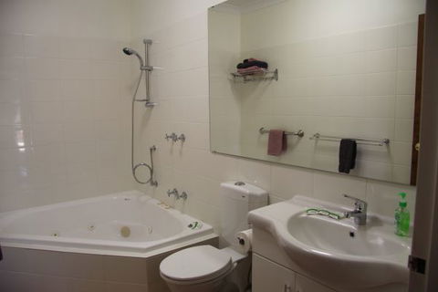 Coranda Lodge B And B - Accommodation Cairns 2