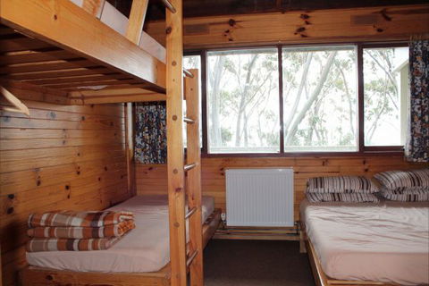 Edski Lodge - Accommodation Cairns 1