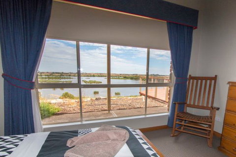 Limestone Ridge - Holiday House - Accommodation Cairns 3