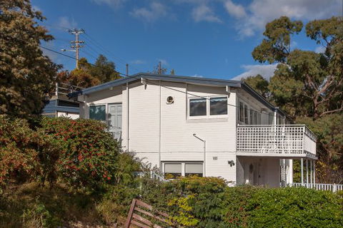 Long Beach House - Accommodation Cairns 1