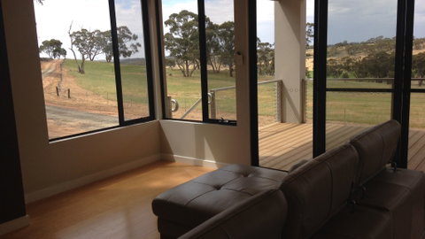 Neagles Retreat Villas - Accommodation Cairns 0