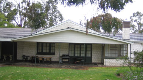 Naracoorte Cottages – Pinkerton Hill - Accommodation Cairns 0