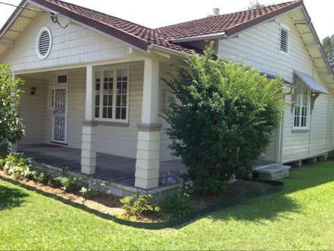 Paterson House - Accommodation Cairns 0