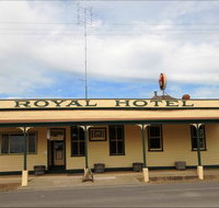 Royal Hotel Snake Valley - Accommodation Cairns