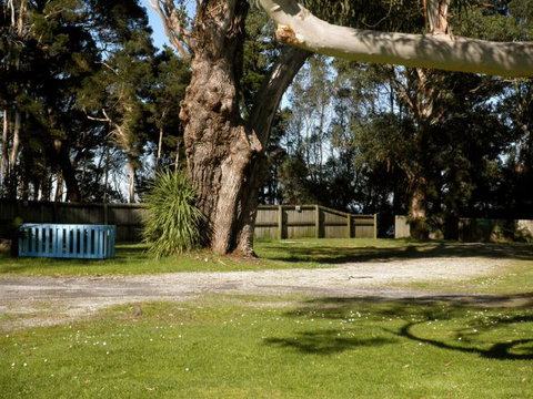 Strahan Beach Tourist Park - Accommodation Cairns 2