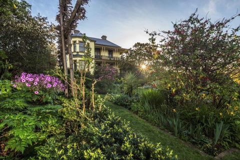The Corinda Collection - Accommodation Cairns 0