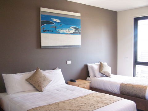 The Foreshore Motel & Tavern (Hobart) Lauderdale - Accommodation Cairns 7