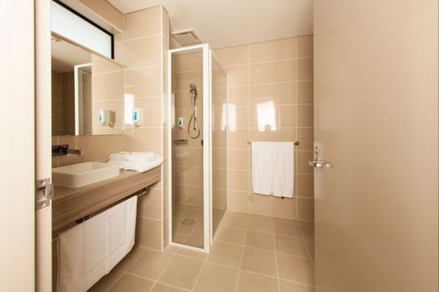 The Foreshore Motel & Tavern (Hobart) Lauderdale - Accommodation Cairns 9
