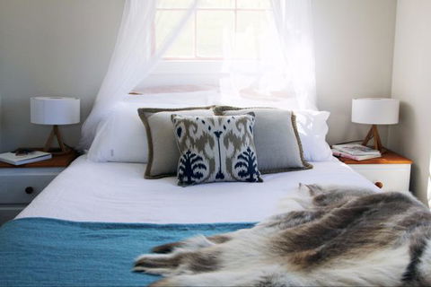 Wines For Joanie Cottage - Accommodation Cairns 1