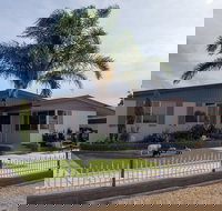 Chrissie's Palace - Accommodation Cairns