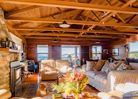 Palana Beach House - Accommodation Cairns 1