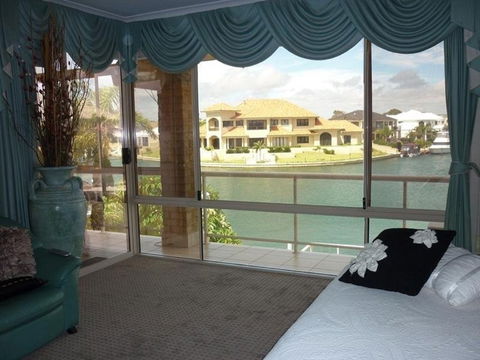 Port Mandurah Canals - Luxury Guest House - Accommodation Cairns 4
