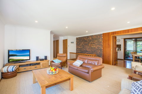 Relaxed Homely Retreat - Accommodation Cairns 1