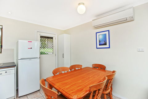 Unit 3, 5-/ Surf Avenue, Carrickalinga - Accommodation Cairns 4