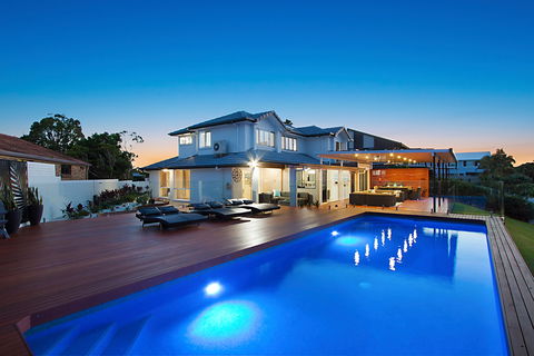 Whitehaven At Broadbeach - Vogue Holiday Homes - Accommodation Cairns 1