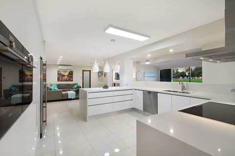 Whitehaven At Broadbeach - Vogue Holiday Homes - Accommodation Cairns 3