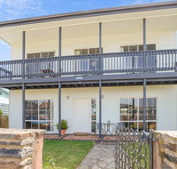 10 Majory street Normanville - Accommodation Cairns