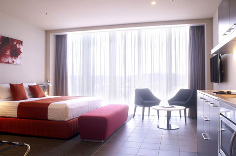 Abode Woden - Accommodation Cairns 0