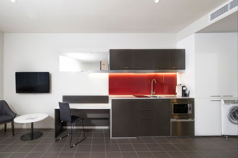 Abode Woden - Accommodation Cairns 2