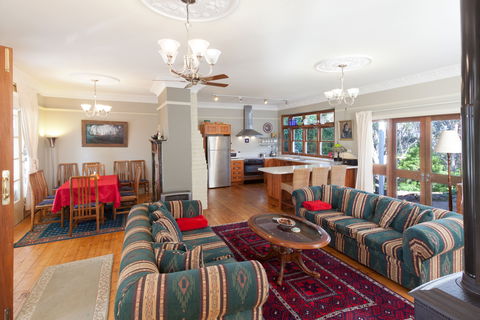 Blue Peace: Blue Mountains Home - Accommodation Cairns 1