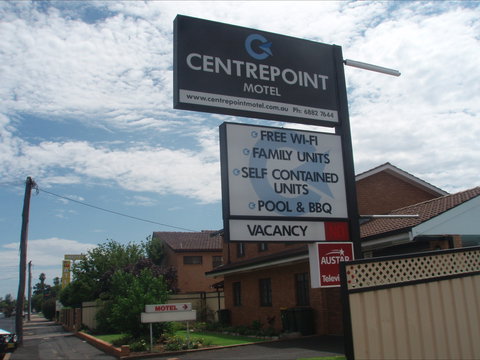 Centrepoint Motel - Accommodation Cairns 0