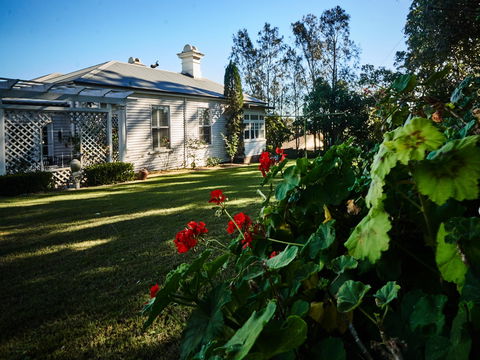 Glenellyn House - Servants Quarters - Accommodation Cairns 1
