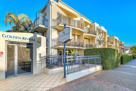 Golden Riviera Beach Resort - Accommodation Cairns 0