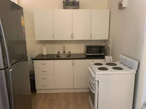 Grandview Short Stay Apartment - Accommodation Cairns 2