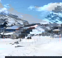 Kosciuszko Chalet Hotel - Accommodation Cairns