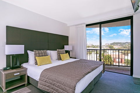 Mantra Coolangatta Beach - Accommodation Cairns 2