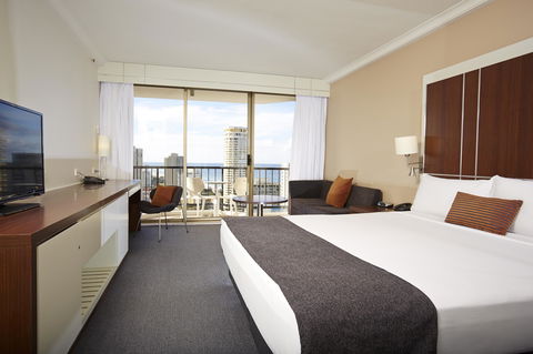 Mantra On View Hotel - Accommodation Cairns 2