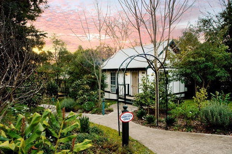 Olinda Country Cottages - Accommodation Cairns 0