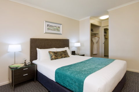 Pacific Suites Canberra - Accommodation Cairns 6