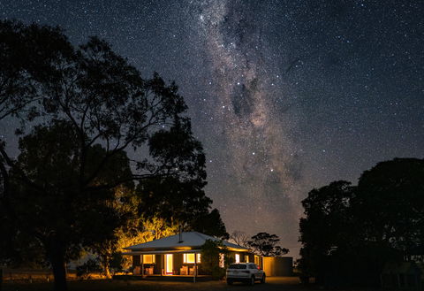 Rabbiters Hut - Accommodation Cairns 8