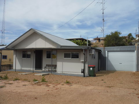 Restashore - Accommodation Cairns 0